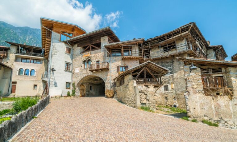 casa-ronch-borgo-rango
